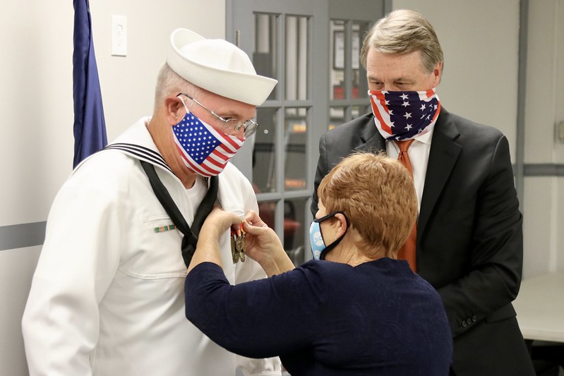 Senator Perdue Presents Medals To Georgia Vietnam Veteran