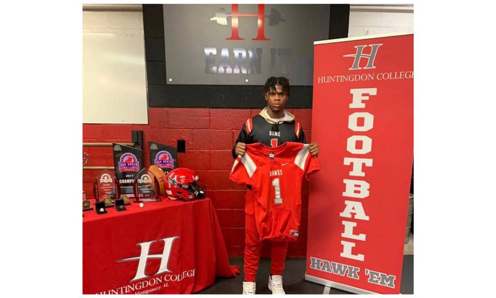 Huntingdon college deals football