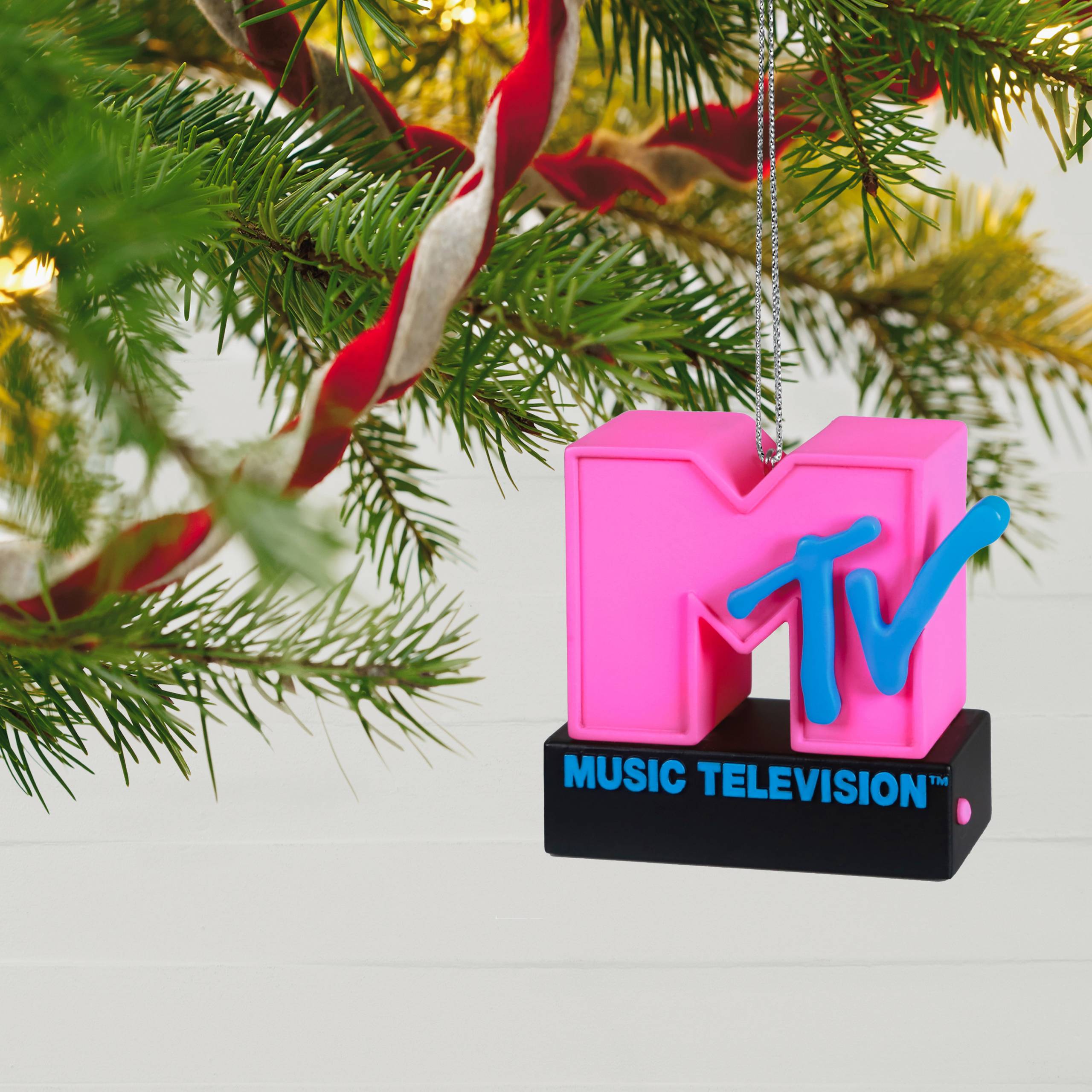 Hallmark-MTV-ornament