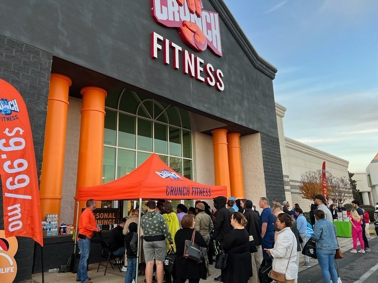 Crunch Fitness Warner Robins crea empleos, beneficia a las empresas cercanas e impulsa la economía local